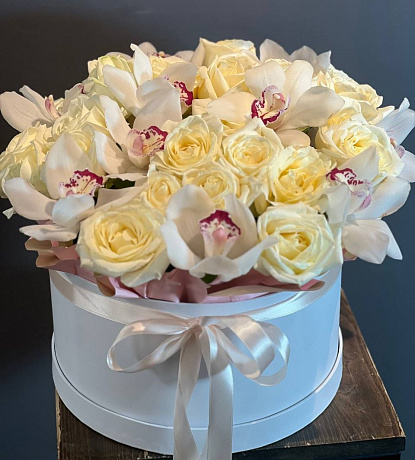 Букет роз и орхидей Полет - Фото 1