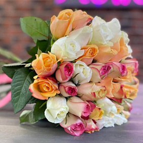 Букет кенийских роз Персиковый джем