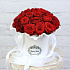 25 красных роз в средней шляпной коробке с шаром - Фото 2