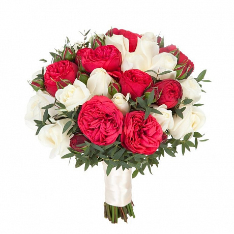 Букет невесты из пионовидных роз Ред Пиано и белых роз - Фото 1