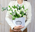 Белые тюльпаны в шляпной коробке  - Фото 2