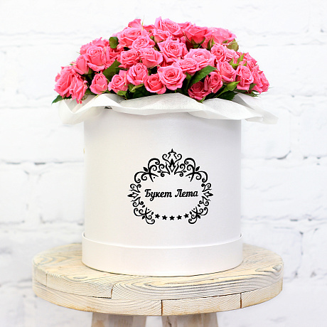 Розовые кустовые розы в малой шляпной коробке - Фото 2