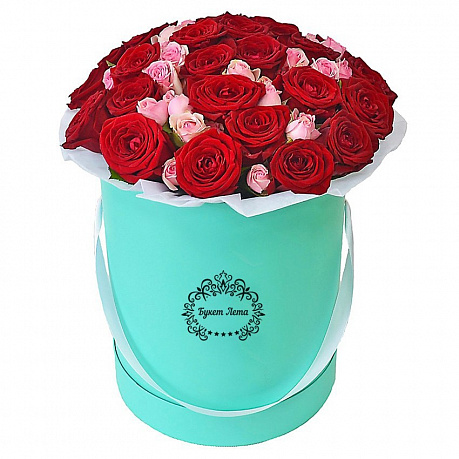 Розы в средней шляпной коробке - Фото 1