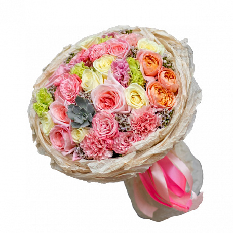 Букет из суккулентов, пионовидных роз, лизиантуса и зелени - Фото 1