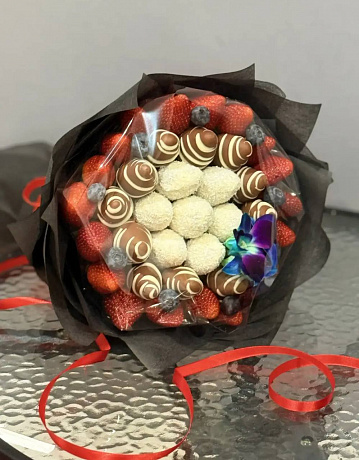 Букет Два шоколада с голубикой - Фото 1