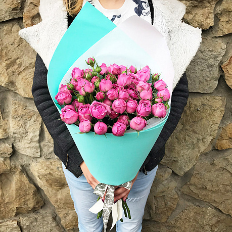 Букет из 15 кустовых роз Мисти Баблз - Фото 1