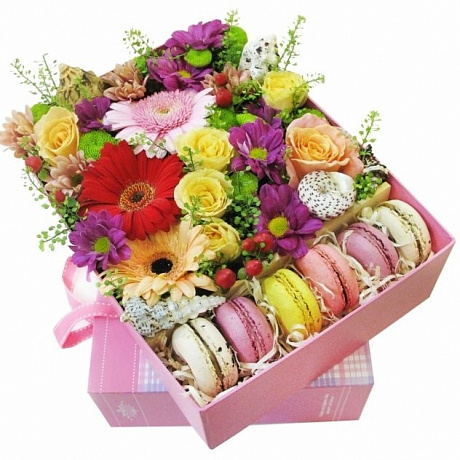 Цветы в коробке с макарони средняя 11 - Фото 1